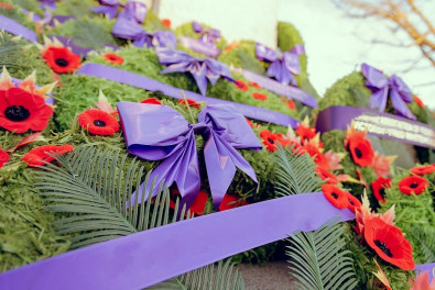 kak-voznikla-tradiciya-vozlozheniya-venkov