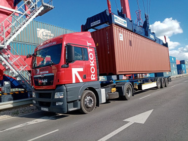 kontejnernye-perevozki