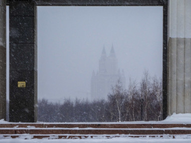 moskvu-ochischayut-ot-snega