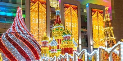 novogodnie-ukrasheniya-ostavyat-v-moskve
