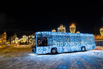 novogodnij-transport