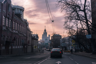 pomenyalas-dorozhnaya-razmetka