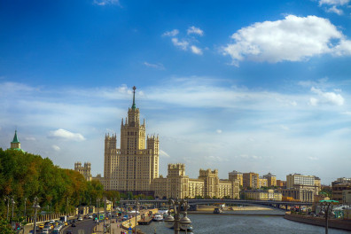 postroyat-neskolko-peshekhodnyh-mostov