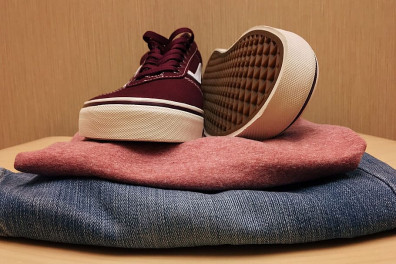 shoes-clothing-fashion-hipster