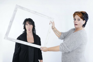 friendship-people-girl-friends-women