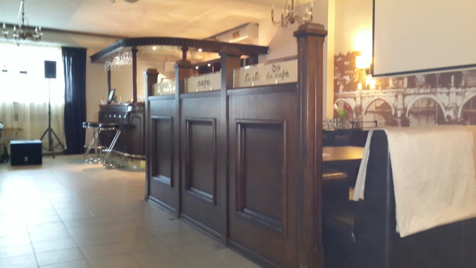 Кафе la strada анапа. Marjanishvili ресторан тбилиси. Страда кафе. La strada сочи кафе. Кафе modern тбилиси.