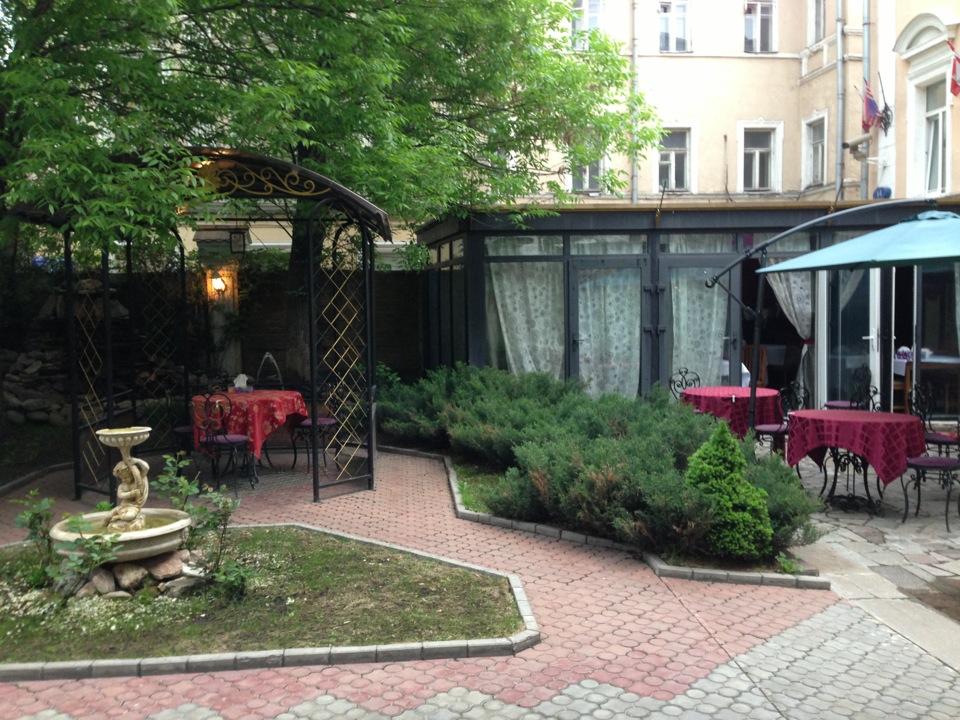 Отель ист вест